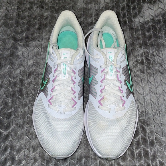 Nike Downshifter Cw3413-101 White Running Shoes Womens Size 10. - Picture 5 of 12